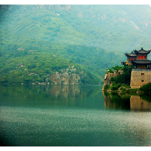古灵山悠久的历史文化与优美的山水景观让你流连忘返