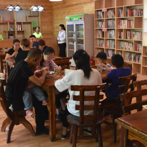 市文广旅局党组书记章勇到鸡冠洞景区检查指导工作