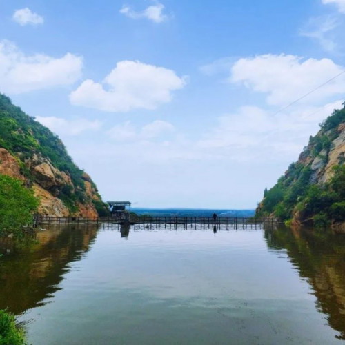 神潭大峡谷已融入大自然演绎的秋景、秋韵之中