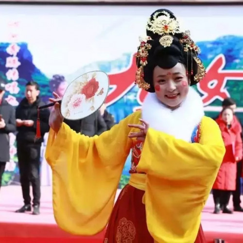 过年就来皇城相府，赏花灯、看非遗、逛庙会