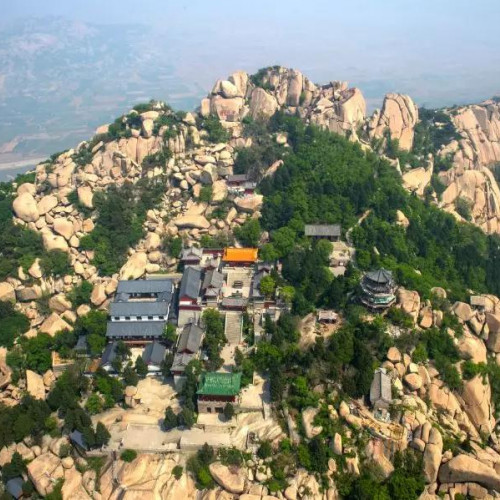 公告 | 峄山风景区对全国医务工作者实施免票政策