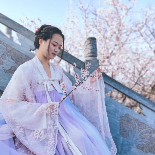 满载春天的快乐与馨香，到黄河三峡看桃花吧