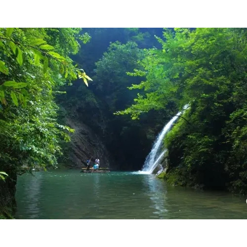 “告诉世界一个大秦岭”文旅对话暨2020全国大学生惠游秦岭活动今日在陕西商南金丝峡启动