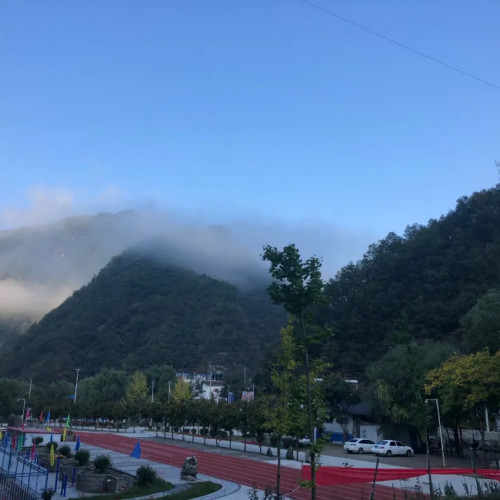 秦岭峡谷乐园青山绿水，美好的自然让你心情好到爆