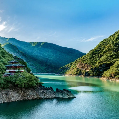 石门栈道风景区：汉中唯一集汉、水、绿特色为一体的旅游胜地