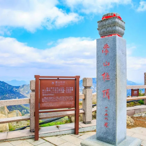 来龟蒙景区投入大自然的怀抱中，进行一场探险与解压之旅