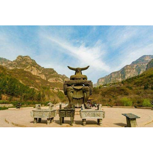 快来观赏雨后神农山，天青色等烟雨，而我在等你