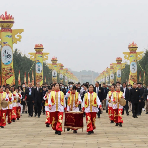 “天下为公·两岸行”两岸青年共祭炎帝祈福大典在炎帝陵举行