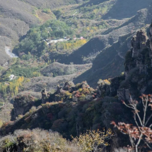 秋游狼牙山，缅怀五壮士