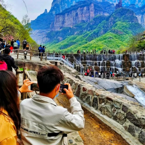 去哪里玩能享受旅行的乐趣， 让新乡南太行给你一个答案