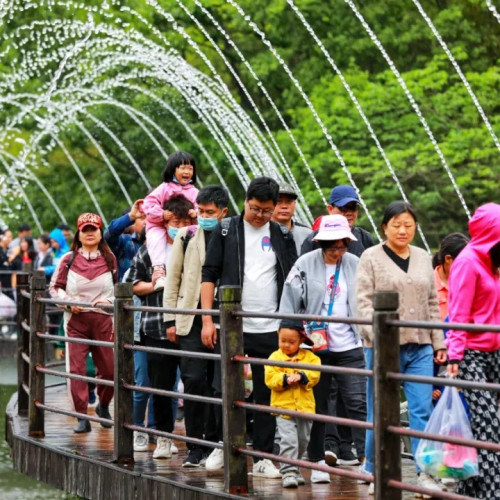 南湾湖景区面向全国游客推出门票半价优惠措施