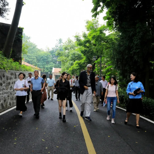 “发现丝路最美茶乡”活动赴鸡公山景区参观考察圆满成功