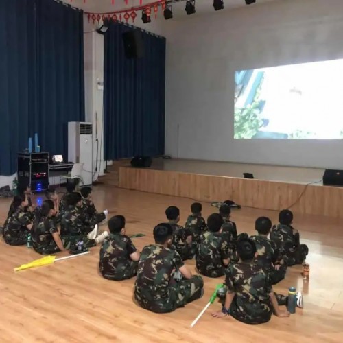 快来参加竹林长寿山熊孩子军事夏令营，给他一段值得回忆的时光