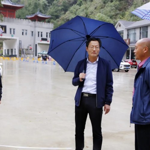 安全不放假！县领导深入老君山景区视察中秋节安全生产工作